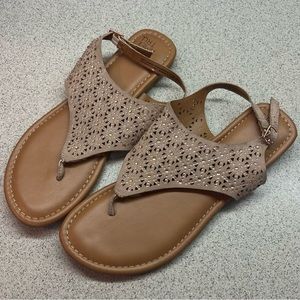 Time and Tru Sandals